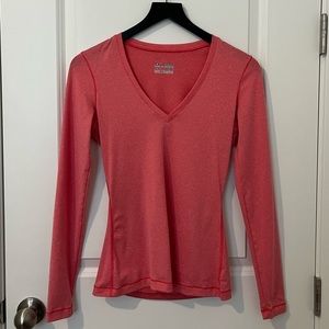 Under Armour salmon pink fitted long sleeve heatgear size S